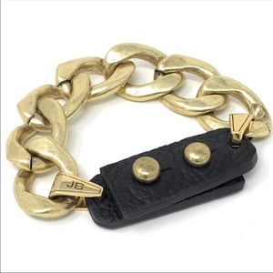 Jenny Bird, Riri Bracelet